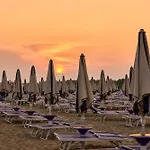 Enjoy A Charming Sea View