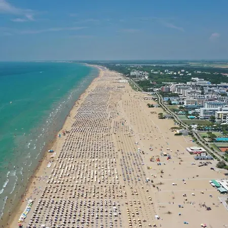 Enjoy A Charming Sea View * Bibione