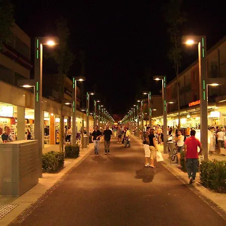Enjoy A Charming Lateral Sea View * Bibione