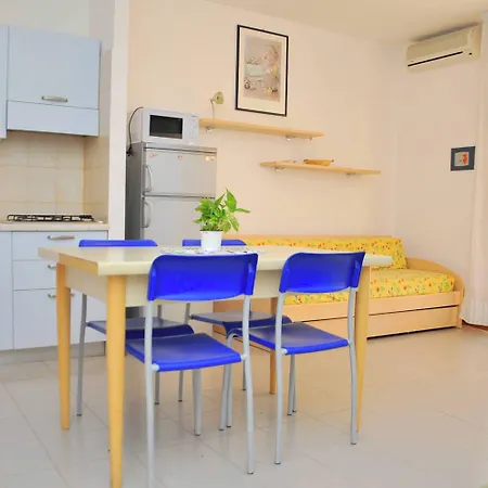 Enjoy A Charming Lateral Sea View Appartamento *