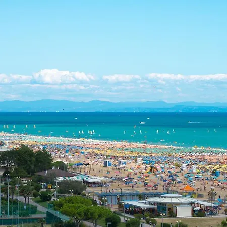 Enjoy A Charming Lateral Sea View Appartamento