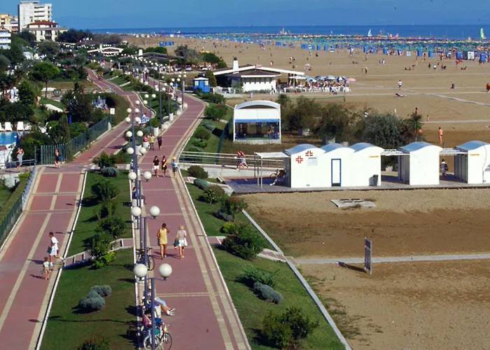 Enjoy A Charming Sea View Bibione